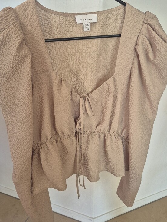 Topshop Tops - TopShop Size 10 Beige Top